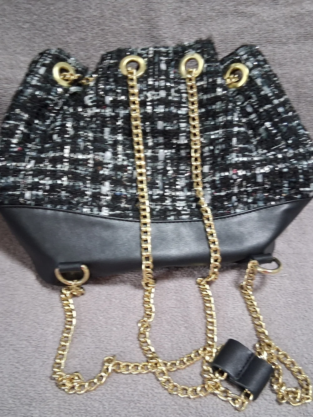 Vera New York Isabella Chain Drawstring Backpack Purse EUC Stylish & Chic